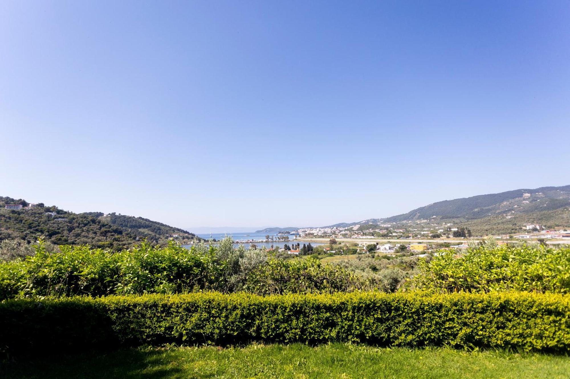 Dohos Skiathos Suites Ksanemos Eksteriør billede